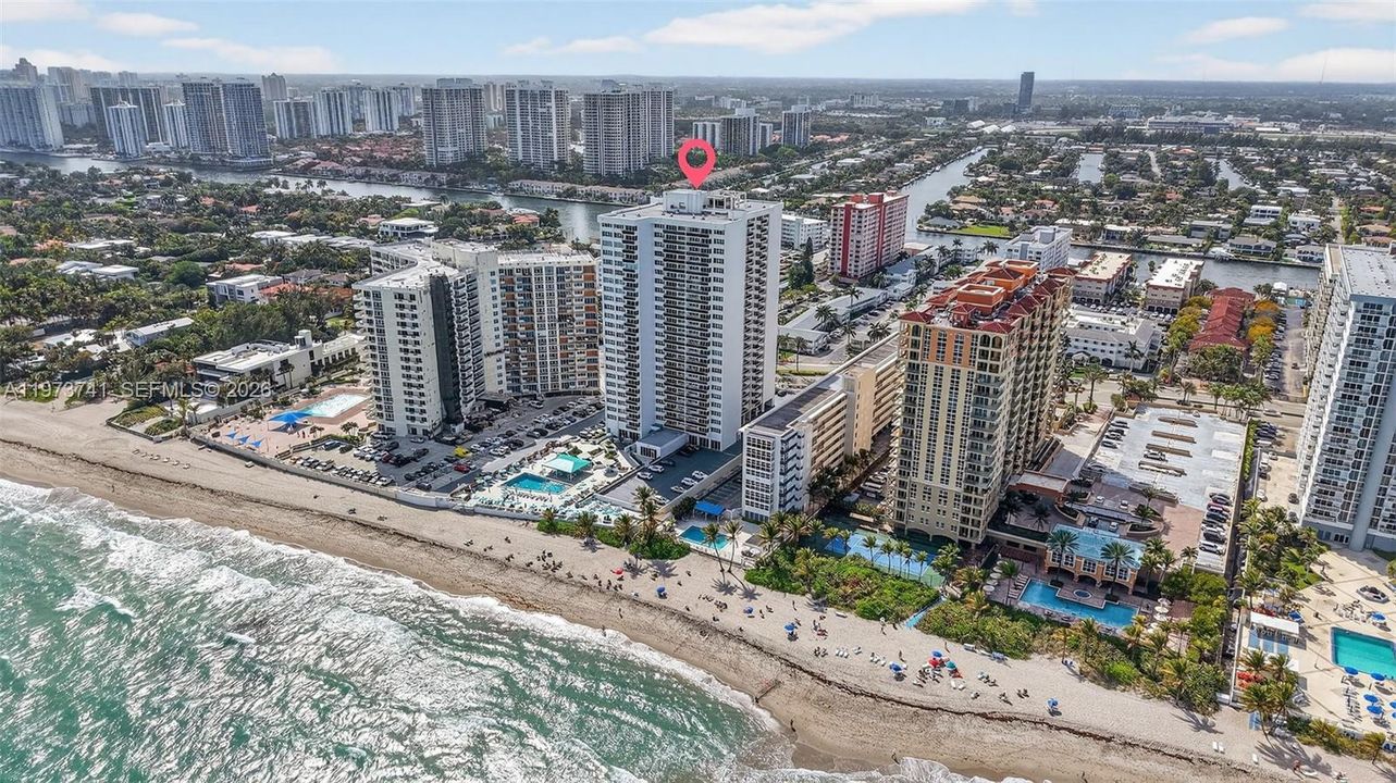 На продажу: $999,000 (3 спален, 2 ванн, 1500 Квадратных фут)