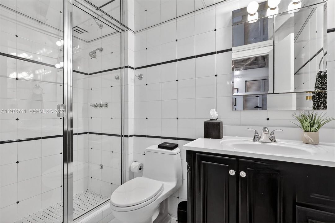 На продажу: $999,000 (3 спален, 2 ванн, 1500 Квадратных фут)