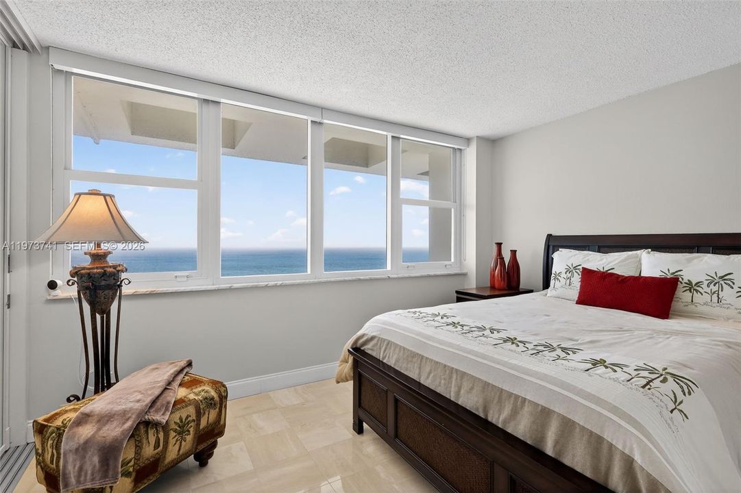 На продажу: $999,000 (3 спален, 2 ванн, 1500 Квадратных фут)