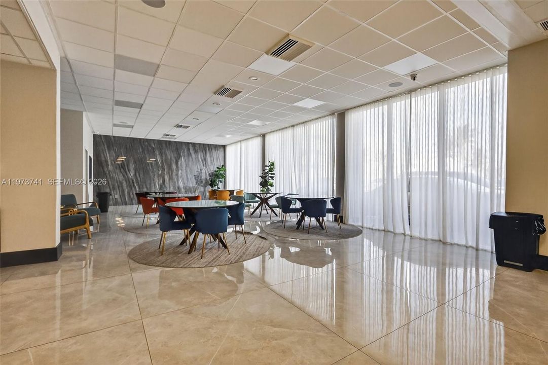 На продажу: $999,000 (3 спален, 2 ванн, 1500 Квадратных фут)