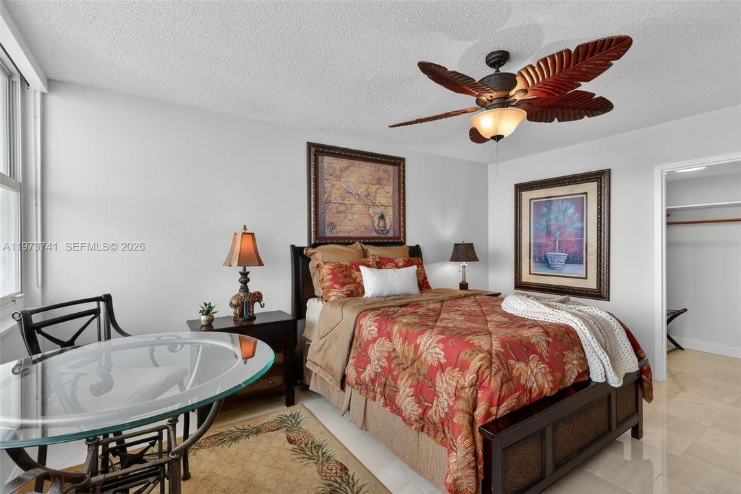 На продажу: $999,000 (3 спален, 2 ванн, 1500 Квадратных фут)