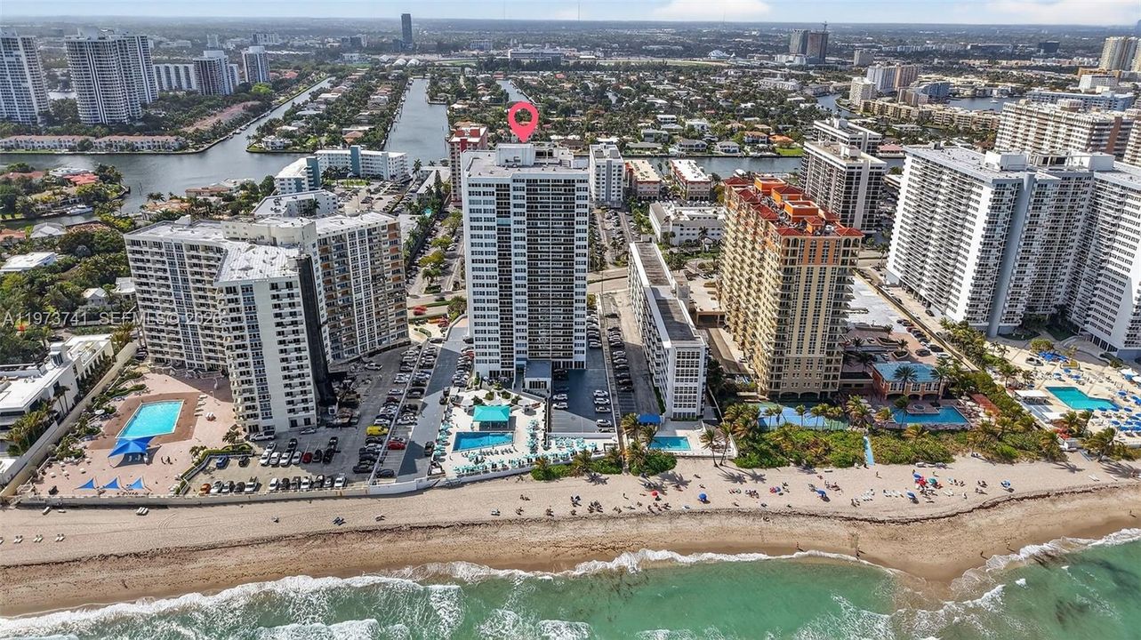 На продажу: $999,000 (3 спален, 2 ванн, 1500 Квадратных фут)