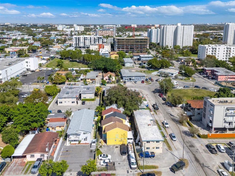 En Venta: $249,000 (2 camas, 1 baños, 760 Pies cuadrados)
