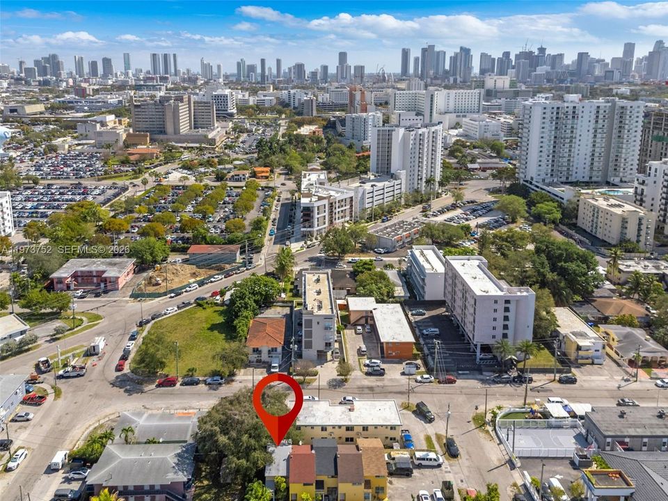 En Venta: $249,000 (2 camas, 1 baños, 760 Pies cuadrados)