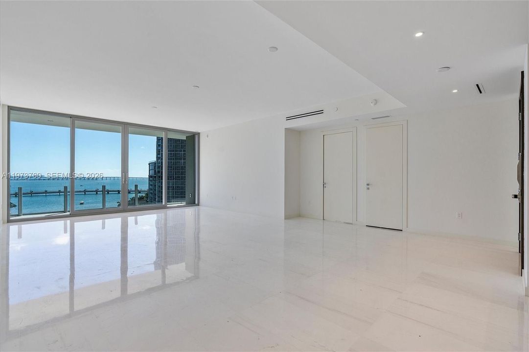 For Sale: $2,995,000 (2 beds, 3 baths, 1829 Square Feet)