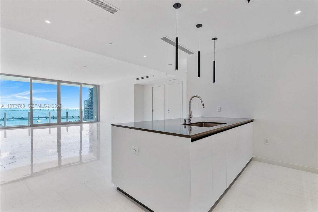 For Sale: $2,995,000 (2 beds, 3 baths, 1829 Square Feet)