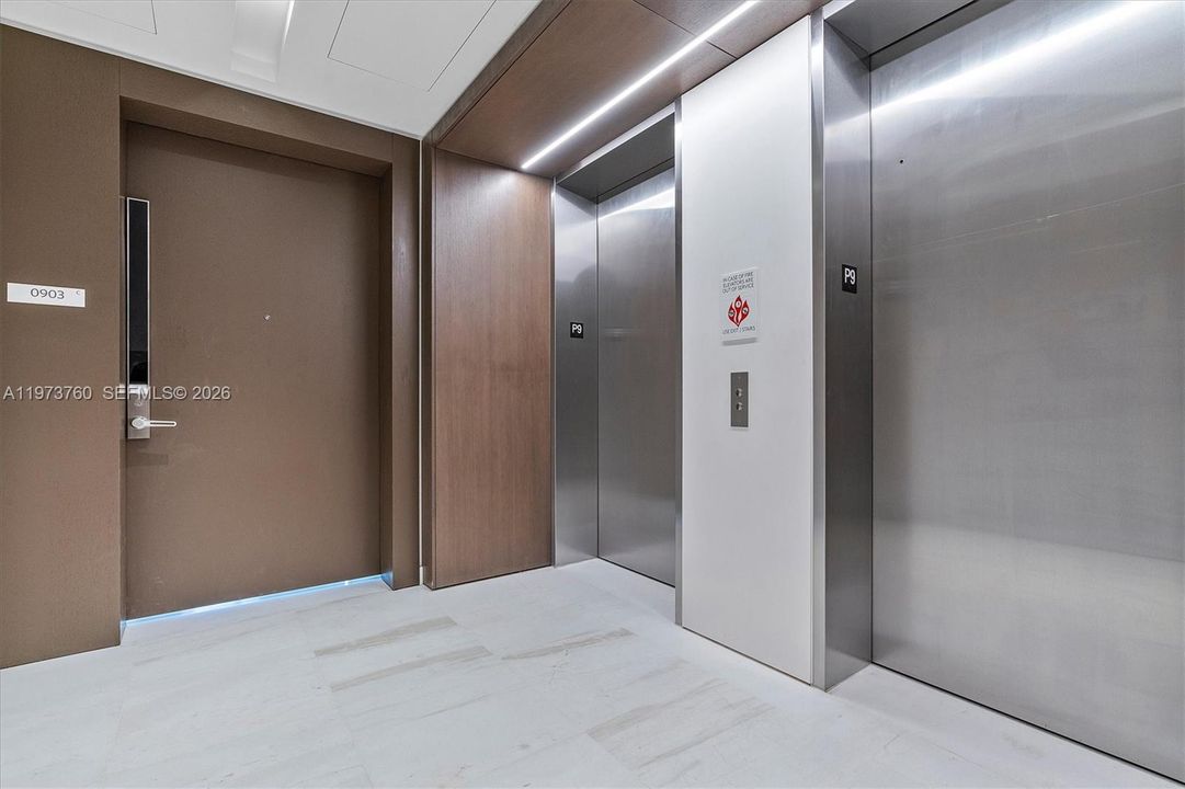 For Sale: $2,995,000 (2 beds, 3 baths, 1829 Square Feet)