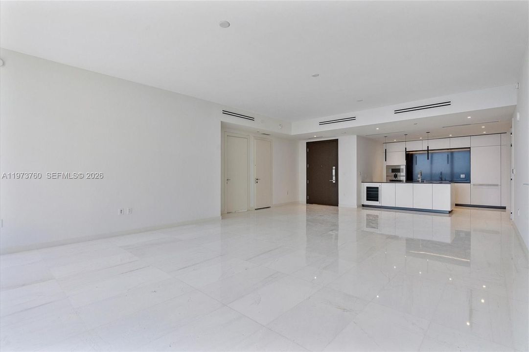 For Sale: $2,995,000 (2 beds, 3 baths, 1829 Square Feet)