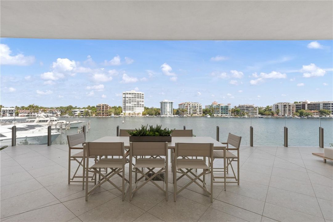 For Sale: $8,990,000 (3 beds, 3 baths, 3876 Square Feet)