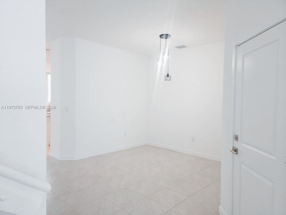 На продажу: $458,900 (3 спален, 2 ванн, 1524 Квадратных фут)