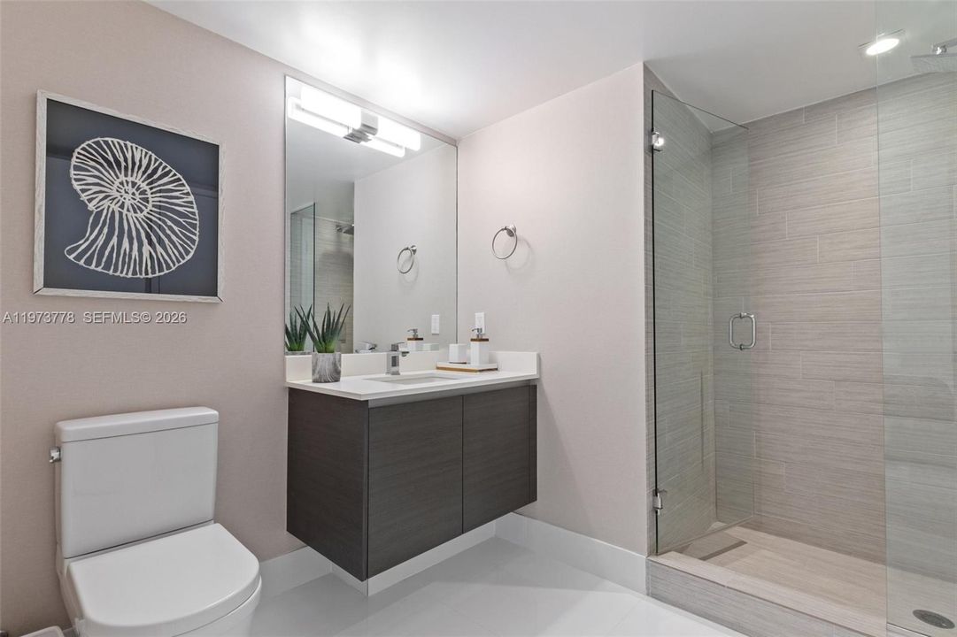 For Sale: $1,180,000 (2 beds, 3 baths, 1541 Square Feet)