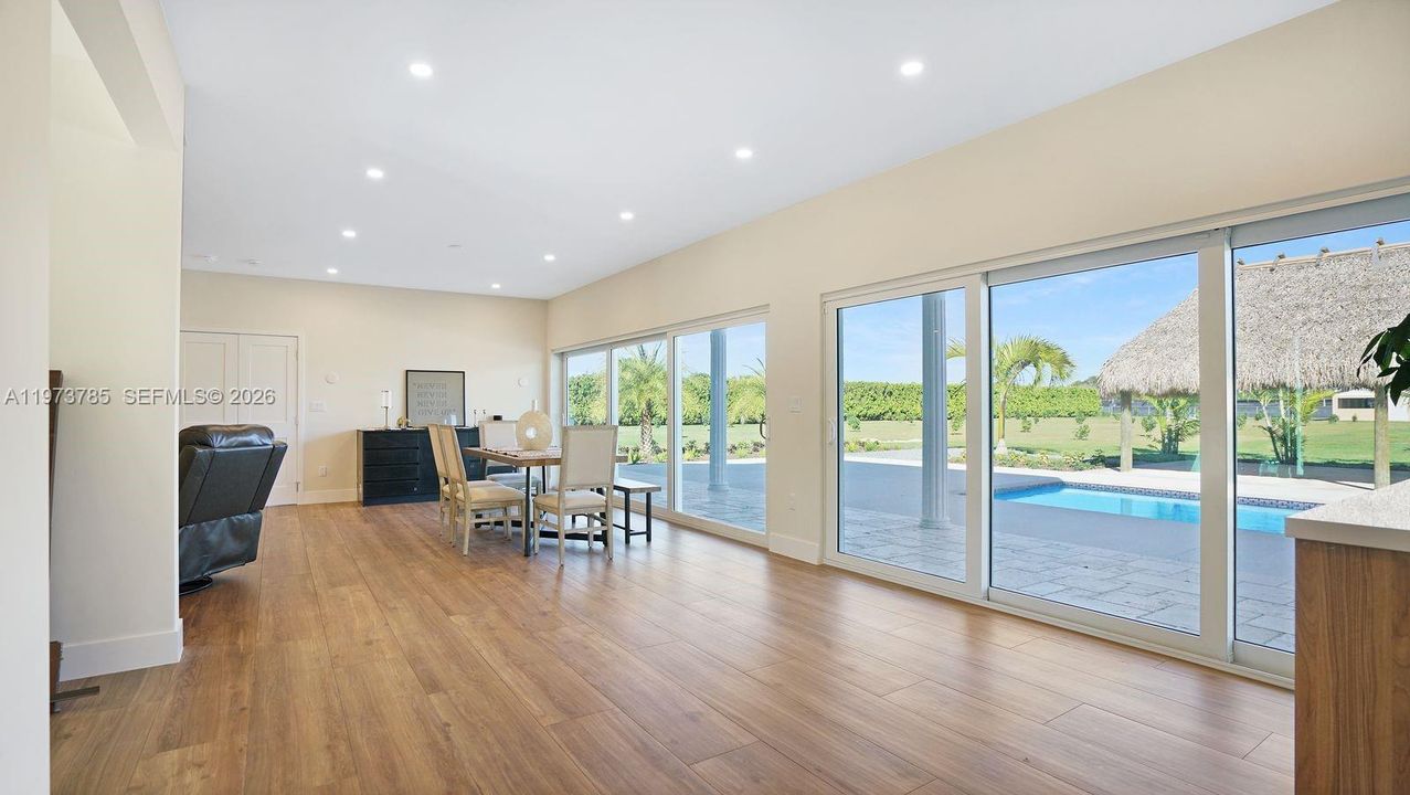 For Sale: $2,850,000 (6 beds, 3 baths, 5052 Square Feet)