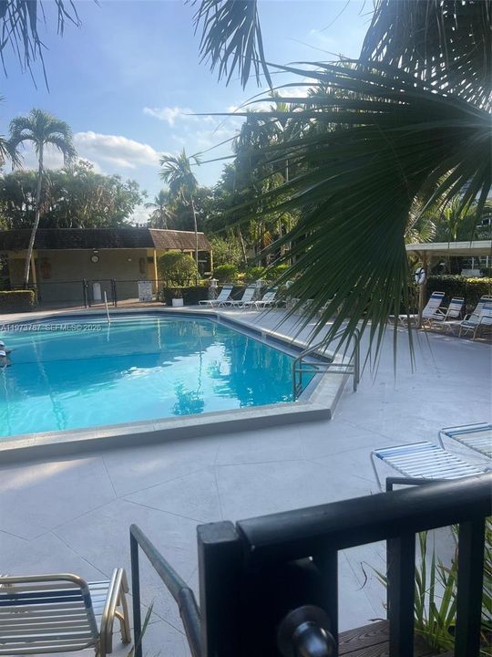 Activo con contrato: $140,000 (2 camas, 2 baños, 944 Pies cuadrados)