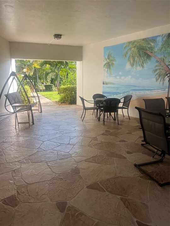 Activo con contrato: $140,000 (2 camas, 2 baños, 944 Pies cuadrados)
