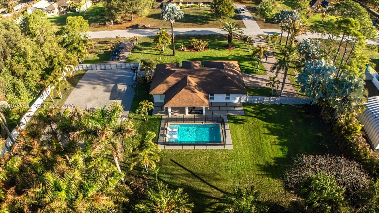 En Venta: $715,000 (3 camas, 2 baños, 1479 Pies cuadrados)