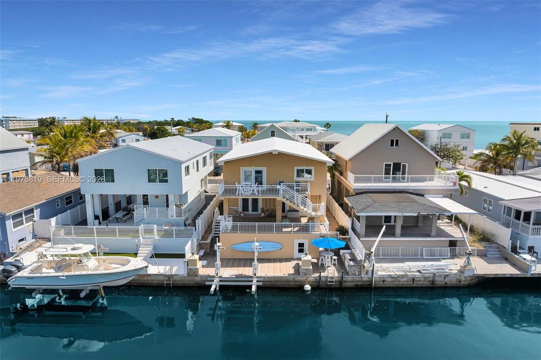 For Sale: $1,890,000 (3 beds, 3 baths, 2658 Square Feet)