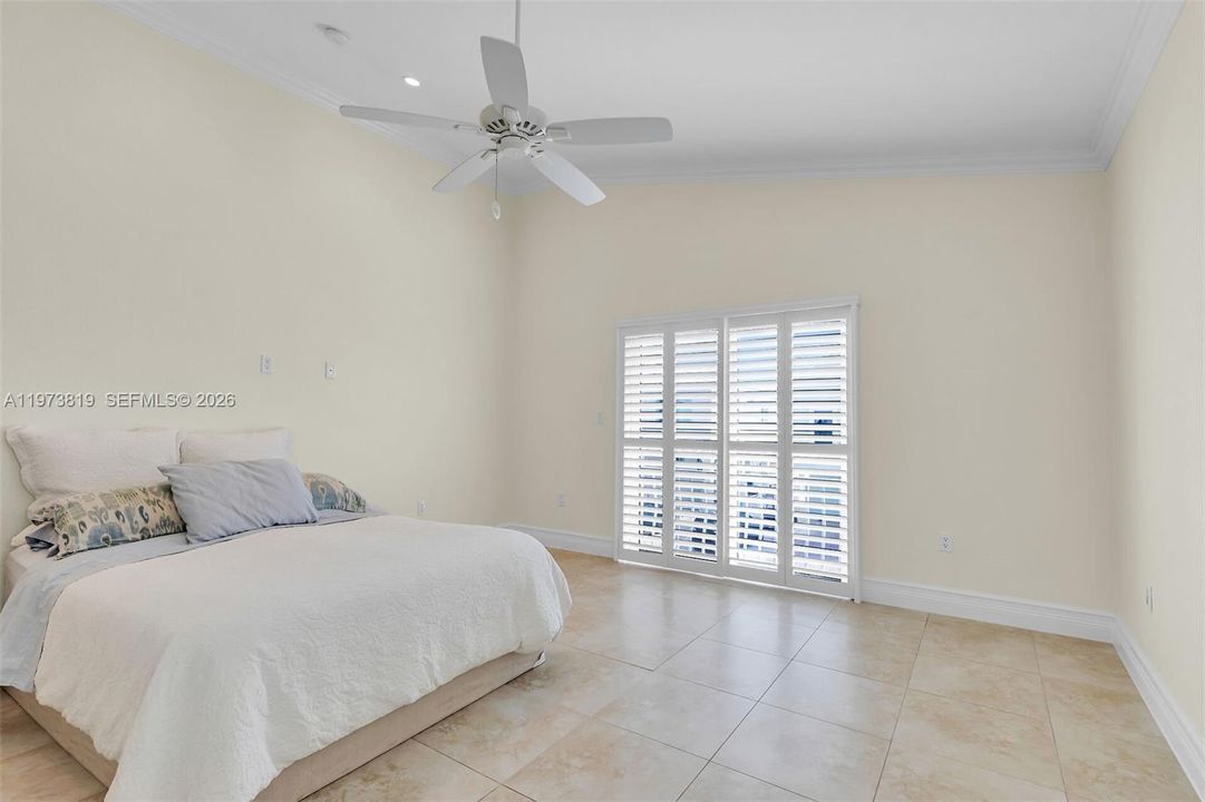 For Sale: $1,890,000 (3 beds, 3 baths, 2658 Square Feet)