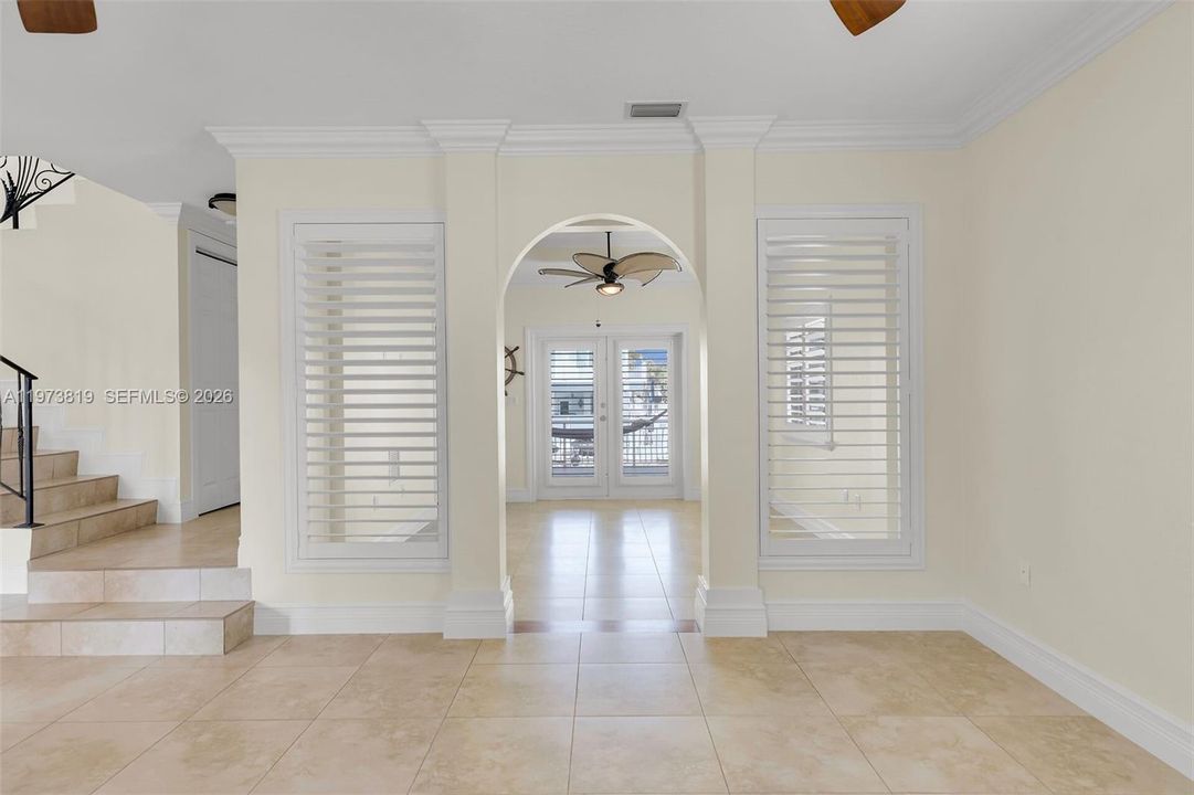 For Sale: $1,890,000 (3 beds, 3 baths, 2658 Square Feet)