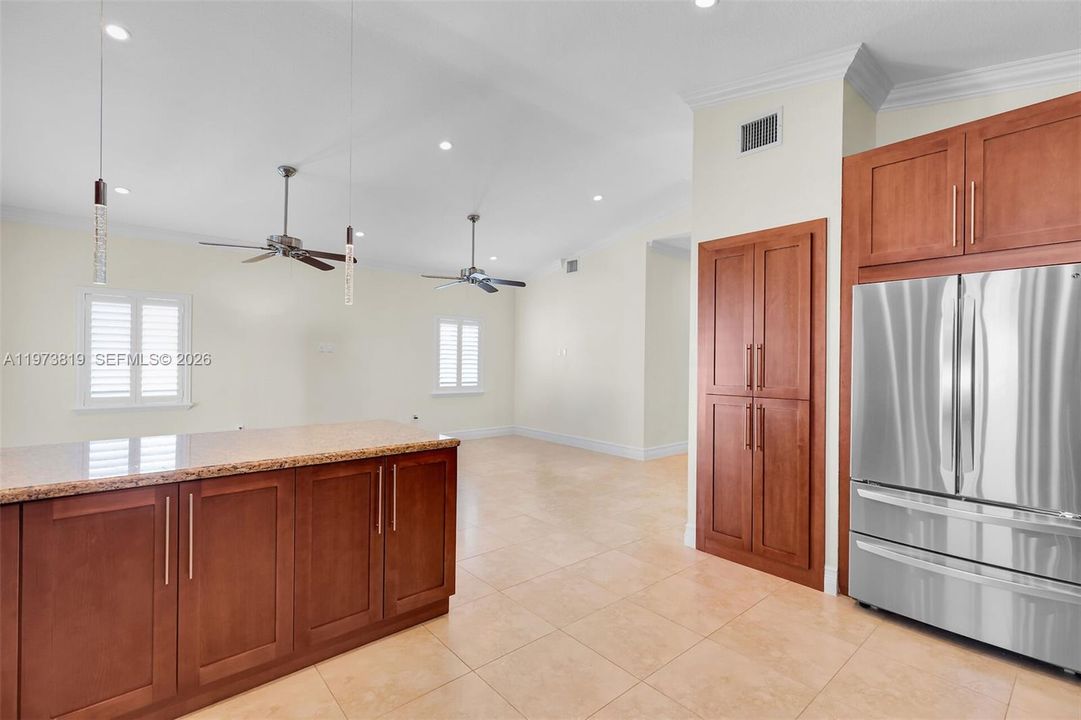 For Sale: $1,890,000 (3 beds, 3 baths, 2658 Square Feet)