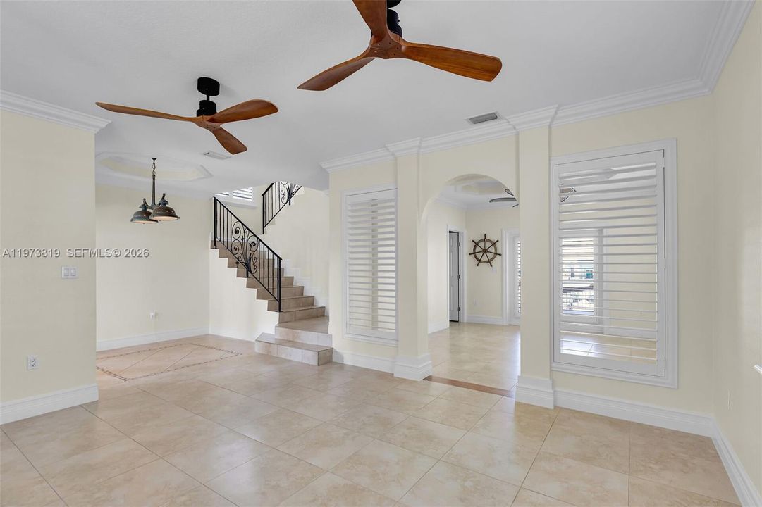 For Sale: $1,890,000 (3 beds, 3 baths, 2658 Square Feet)