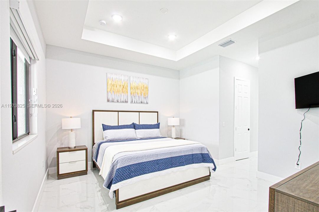 Activo con contrato: $469,900 (4 camas, 2 baños, 1832 Pies cuadrados)