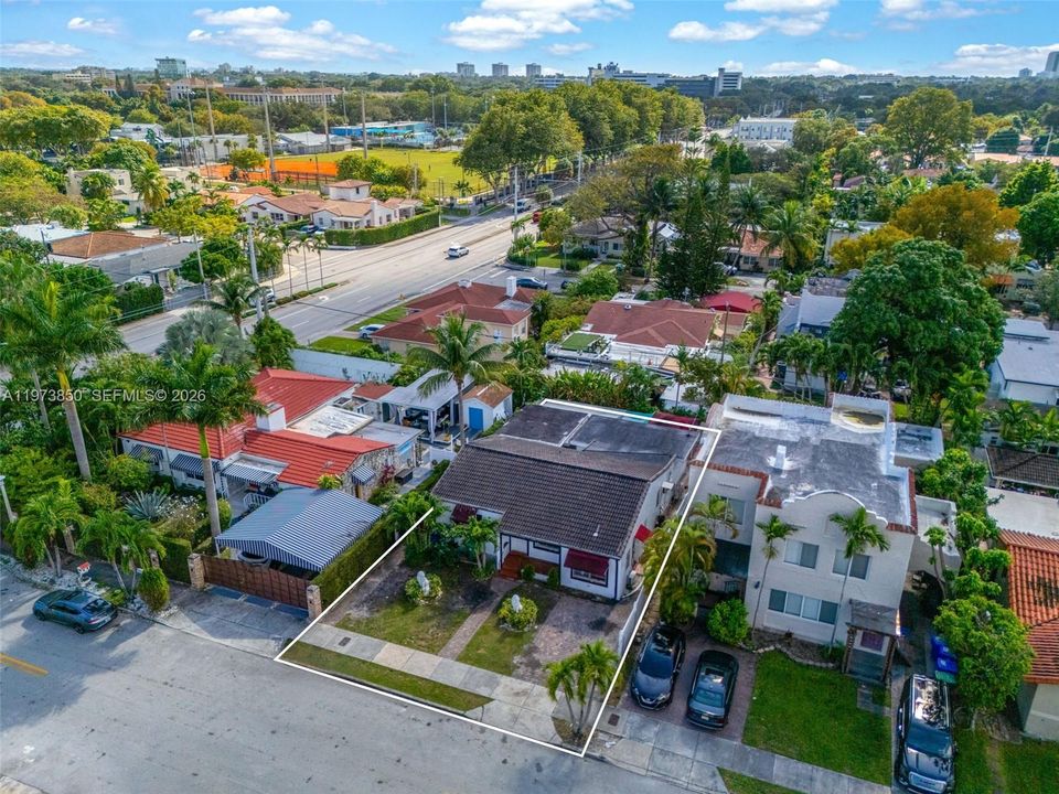 Activo con contrato: $519,900 (4 camas, 3 baños, 1968 Pies cuadrados)