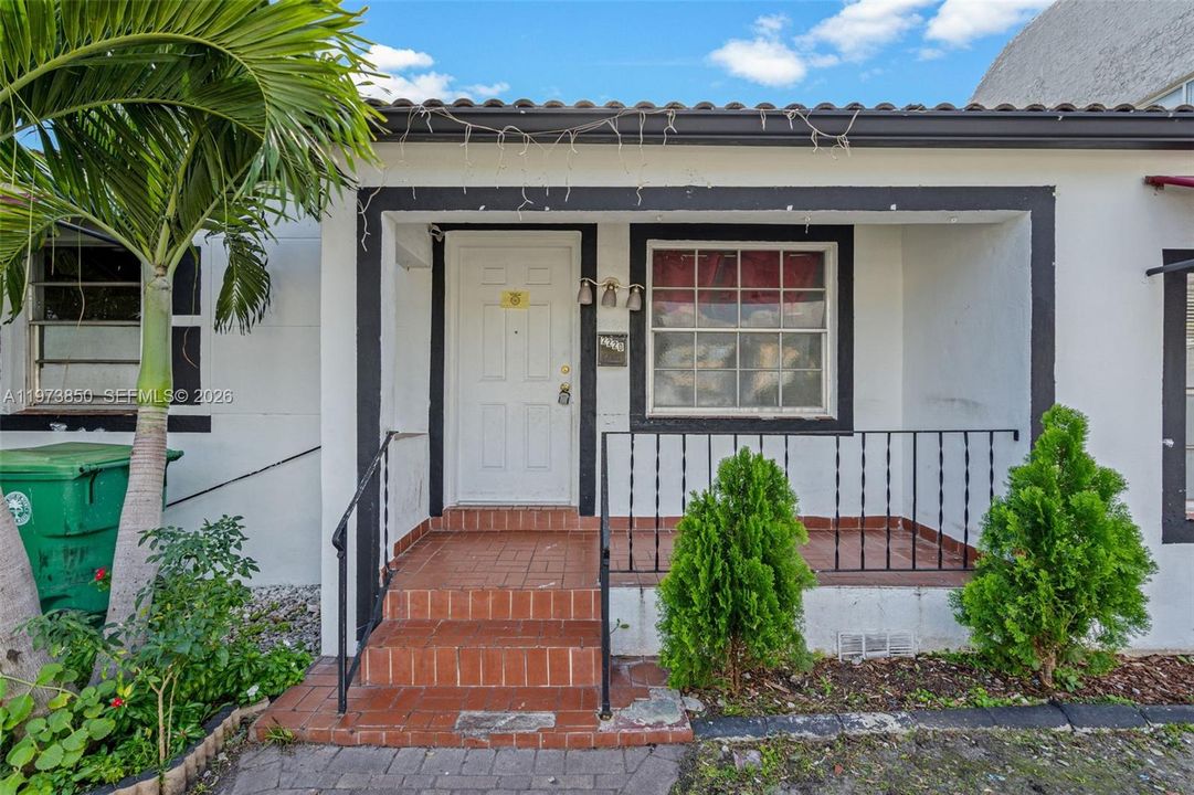 Activo con contrato: $519,900 (4 camas, 3 baños, 1968 Pies cuadrados)