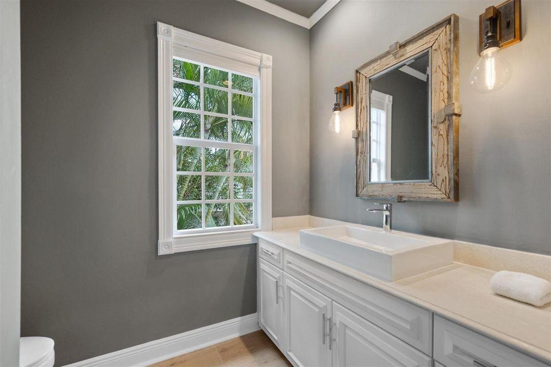 Ensuite I
