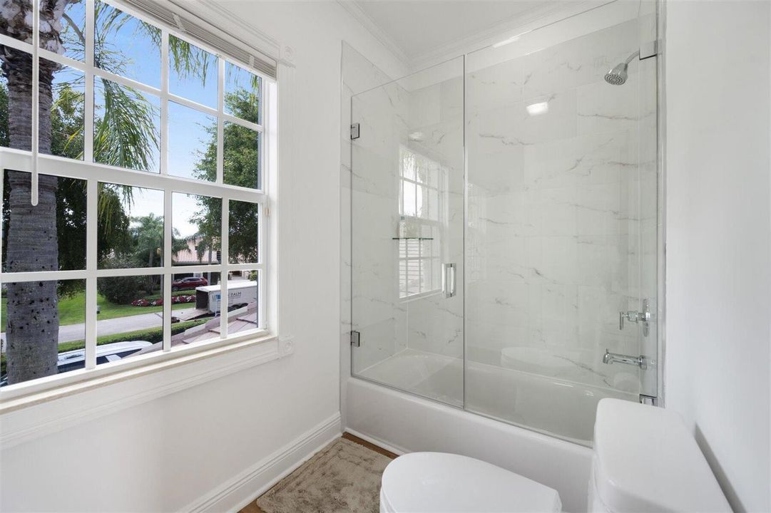 Ensuite II