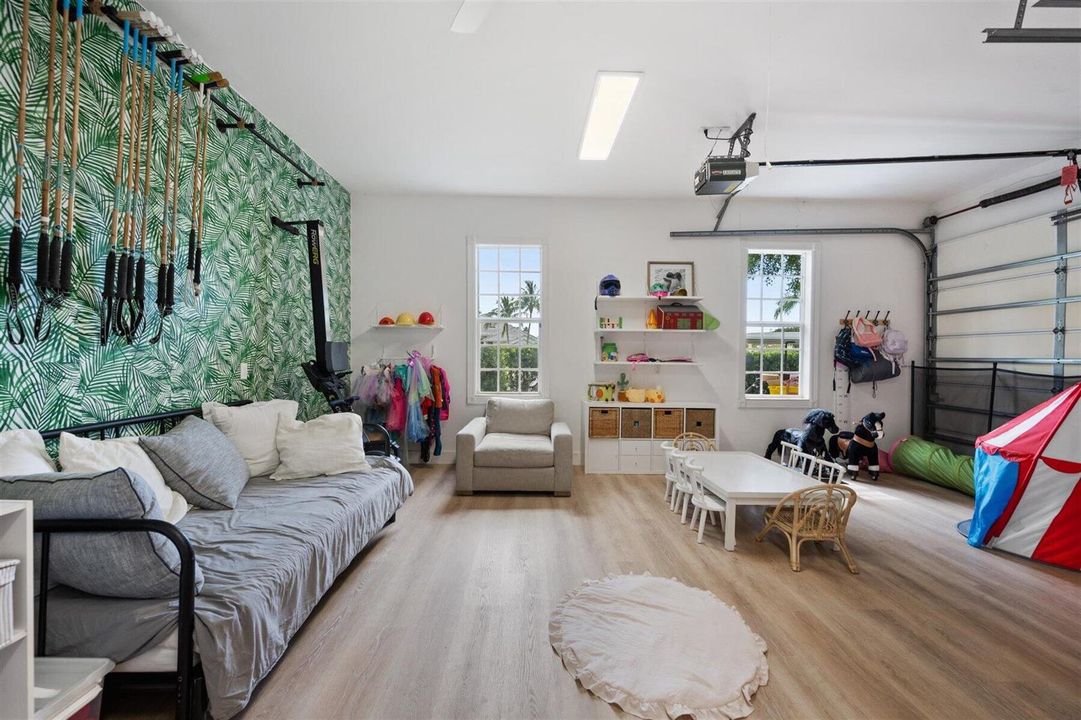 Garage | Playroom