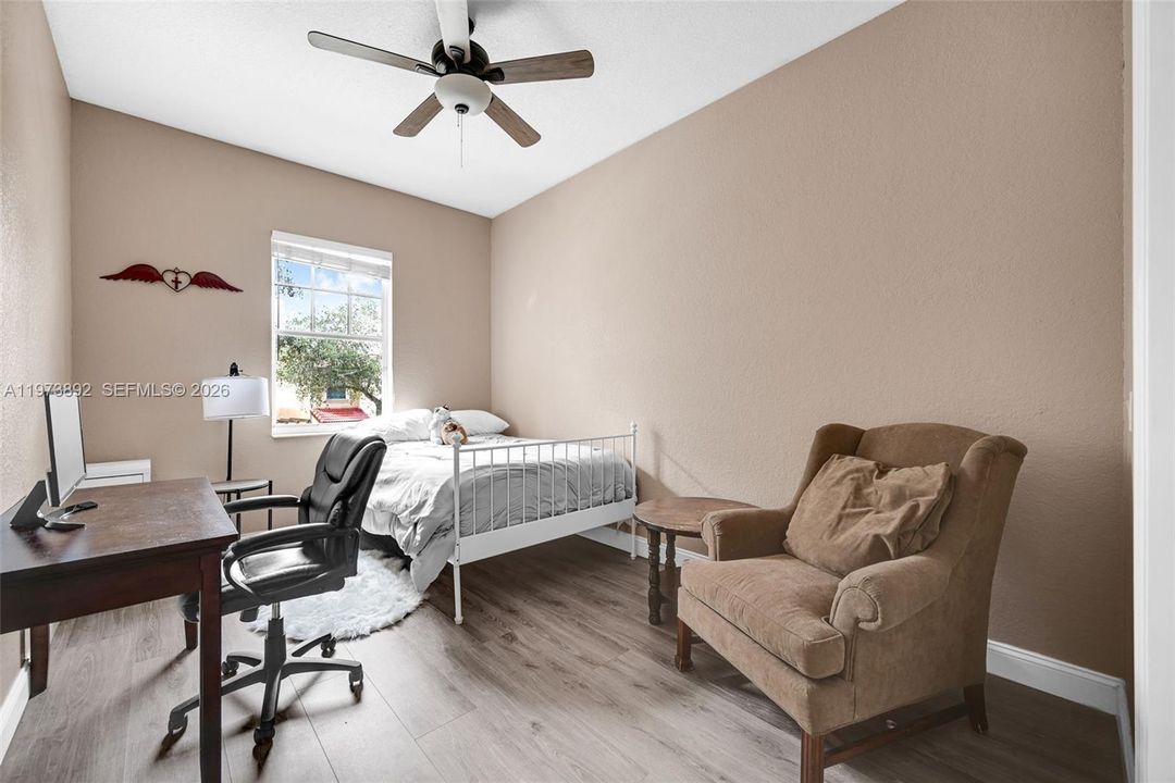 Activo con contrato: $538,000 (3 camas, 2 baños, 2265 Pies cuadrados)
