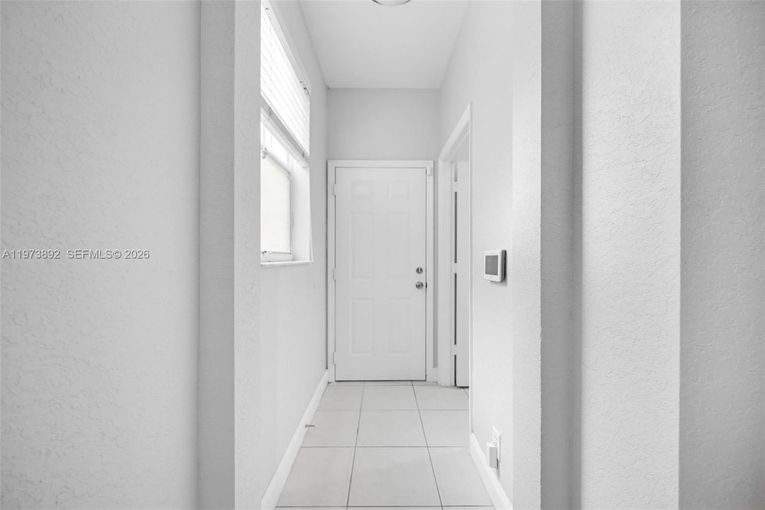 Activo con contrato: $538,000 (3 camas, 2 baños, 2265 Pies cuadrados)