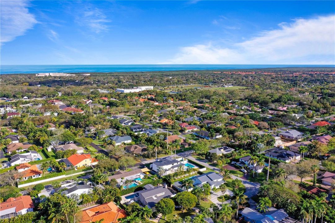 En Venta: $2,499,000 (4 camas, 4 baños, 4188 Pies cuadrados)