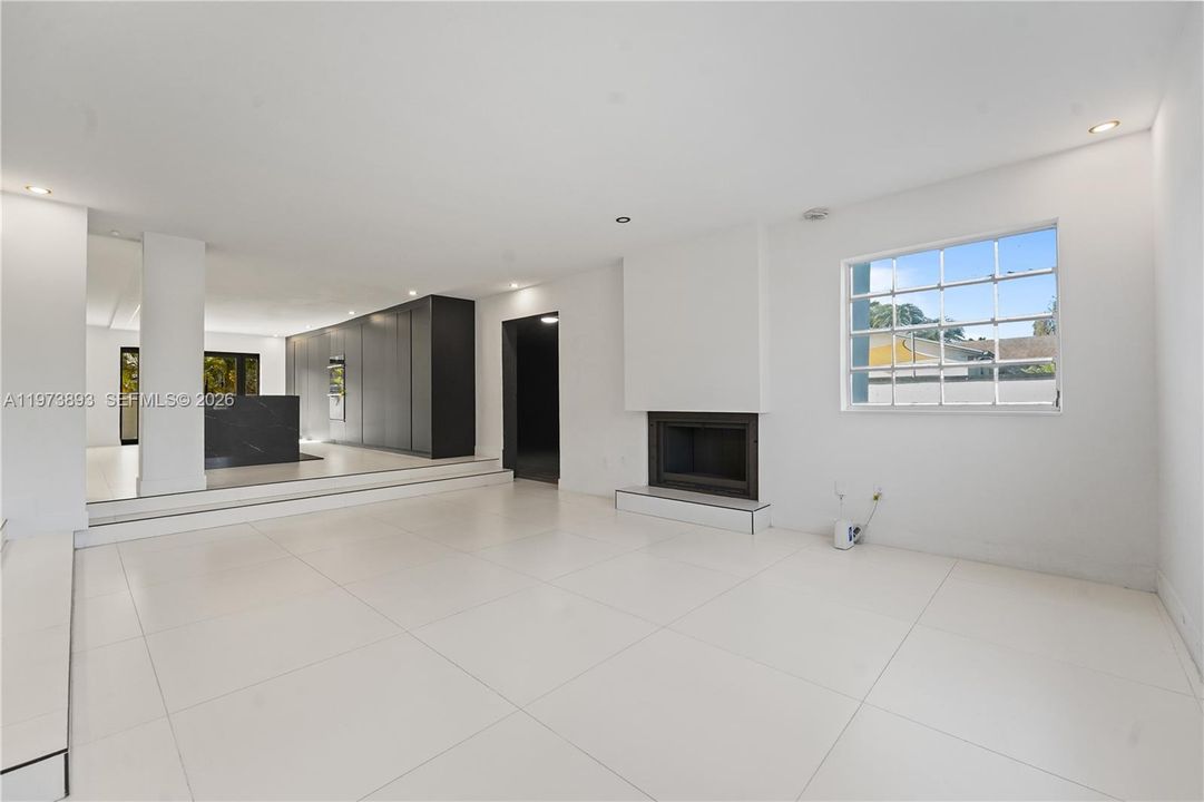 En Venta: $2,499,000 (4 camas, 4 baños, 4188 Pies cuadrados)