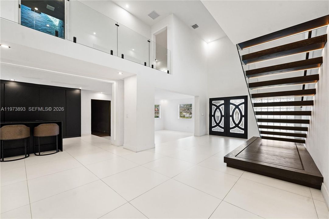En Venta: $2,499,000 (4 camas, 4 baños, 4188 Pies cuadrados)
