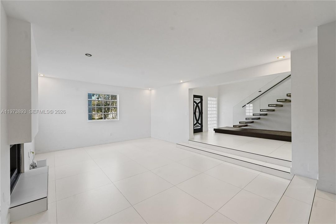 En Venta: $2,499,000 (4 camas, 4 baños, 4188 Pies cuadrados)