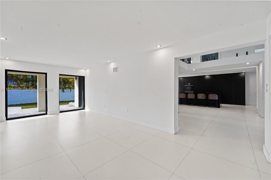 En Venta: $2,499,000 (4 camas, 4 baños, 4188 Pies cuadrados)