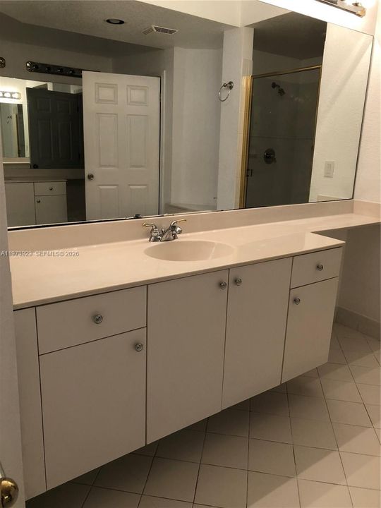 En Venta: $525,000 (3 camas, 2 baños, 1710 Pies cuadrados)