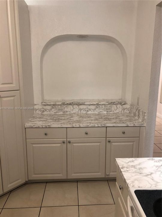 En Venta: $525,000 (3 camas, 2 baños, 1710 Pies cuadrados)