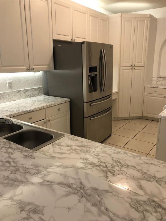 En Venta: $525,000 (3 camas, 2 baños, 1710 Pies cuadrados)