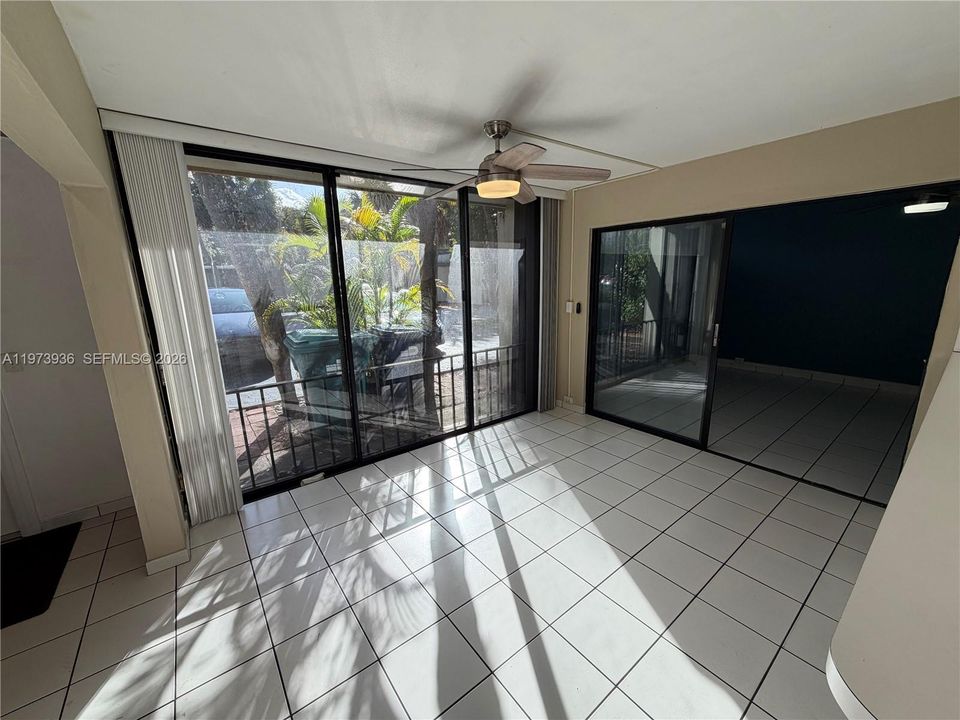 For Sale: $389,000 (2 beds, 2 baths, 790 Square Feet)