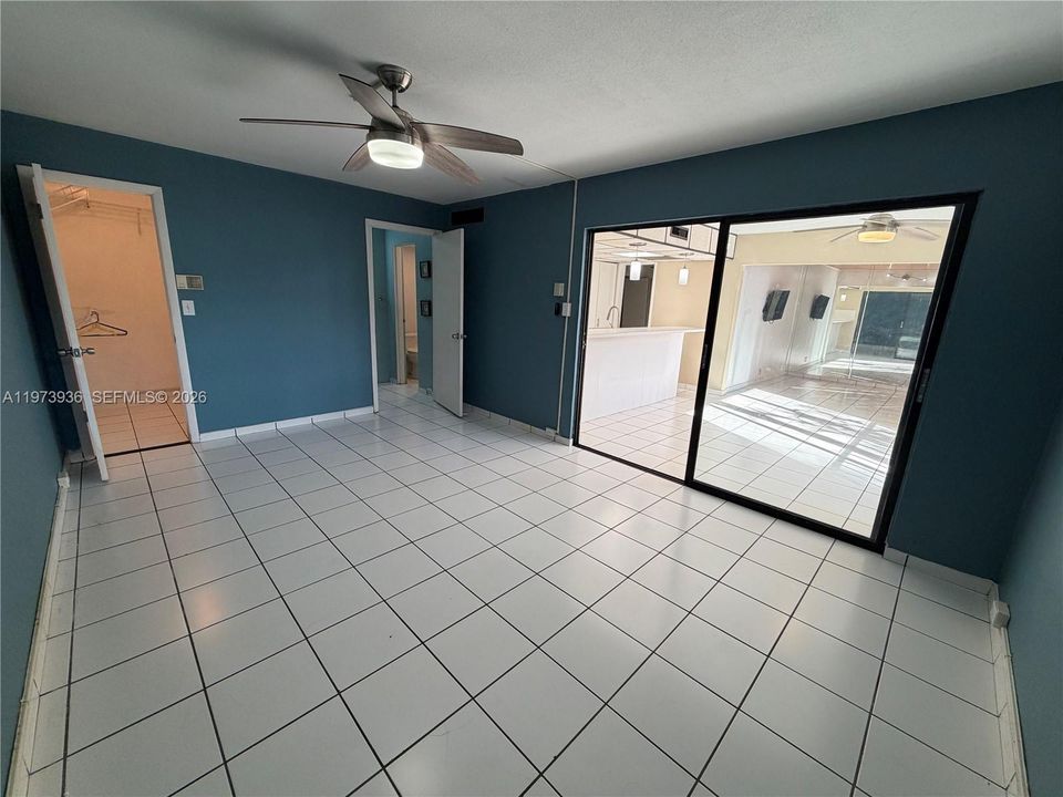 For Sale: $389,000 (2 beds, 2 baths, 790 Square Feet)