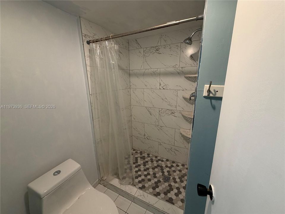 For Sale: $389,000 (2 beds, 2 baths, 790 Square Feet)