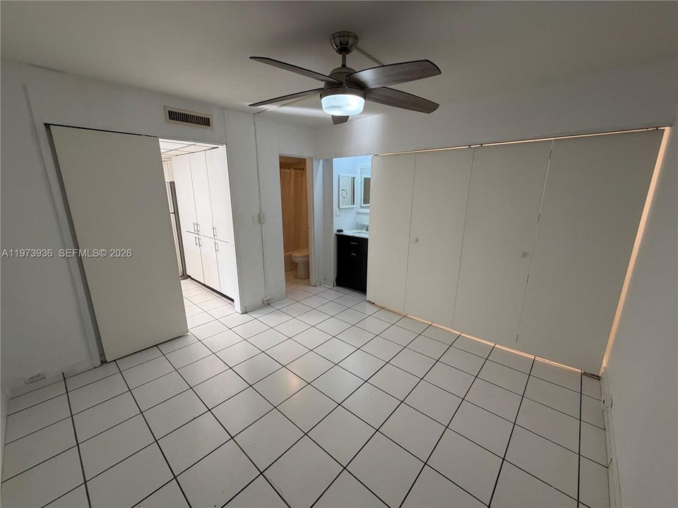 For Sale: $389,000 (2 beds, 2 baths, 790 Square Feet)