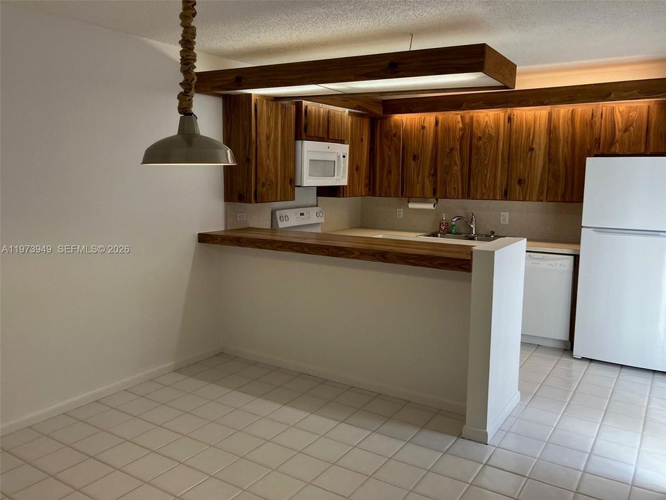 En Renta: $2,595 (2 camas, 2 baños, 1596 Pies cuadrados)