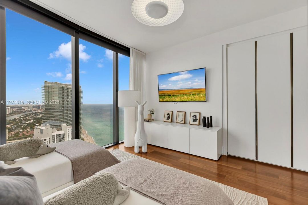 For Sale: $4,495,000 (4 beds, 4 baths, 3171 Square Feet)