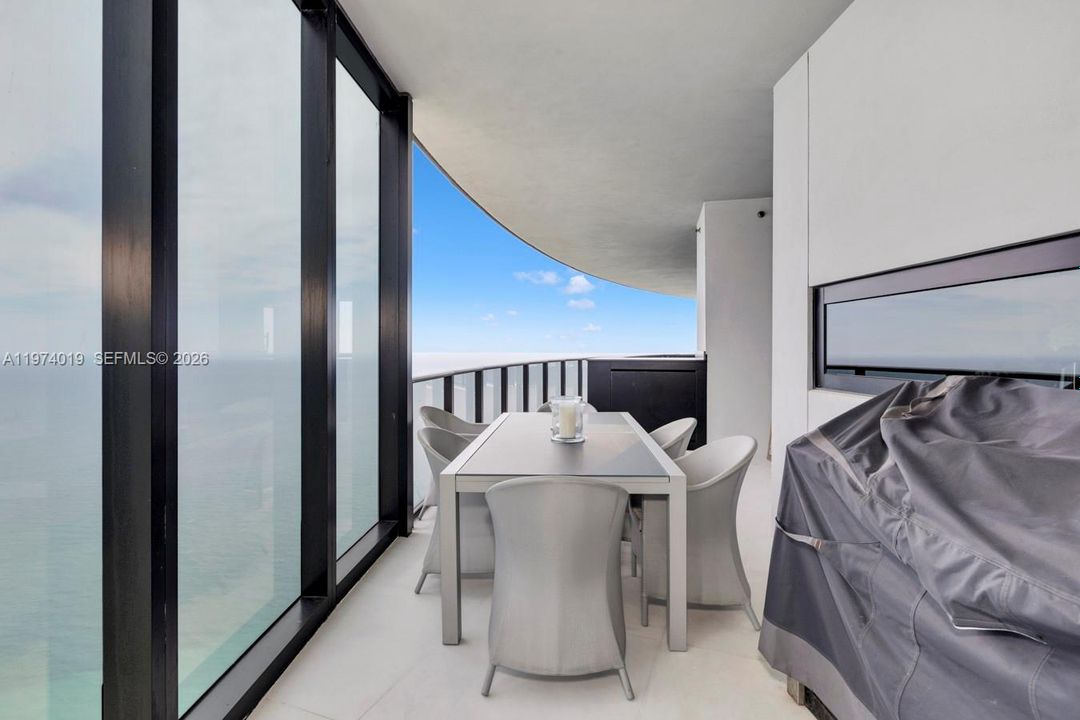 For Sale: $4,495,000 (4 beds, 4 baths, 3171 Square Feet)