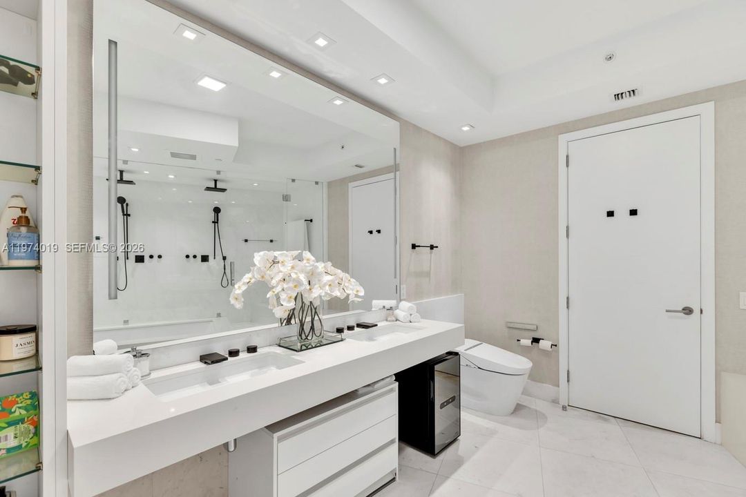 For Sale: $4,495,000 (4 beds, 4 baths, 3171 Square Feet)