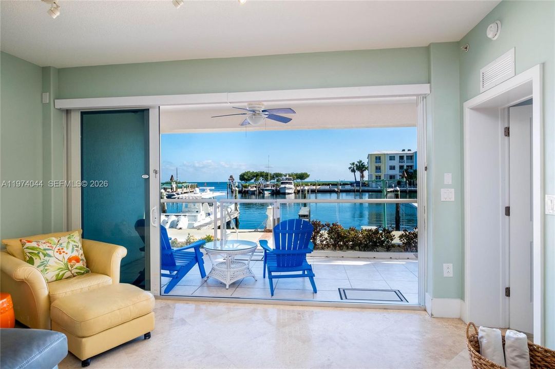 For Sale: $1,599,000 (3 beds, 2 baths, 1876 Square Feet)