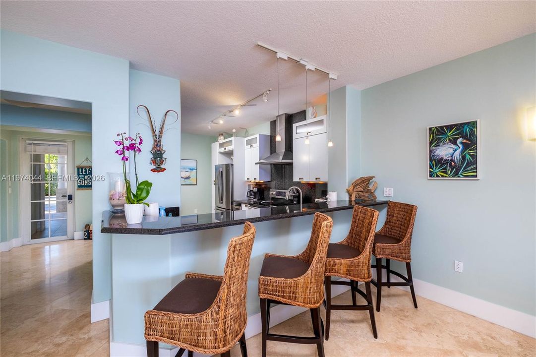 For Sale: $1,599,000 (3 beds, 2 baths, 1876 Square Feet)